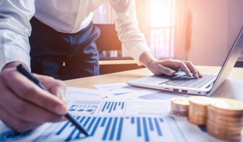 Weekly Breakout Moves: A Framework for Trading on Expected Moves