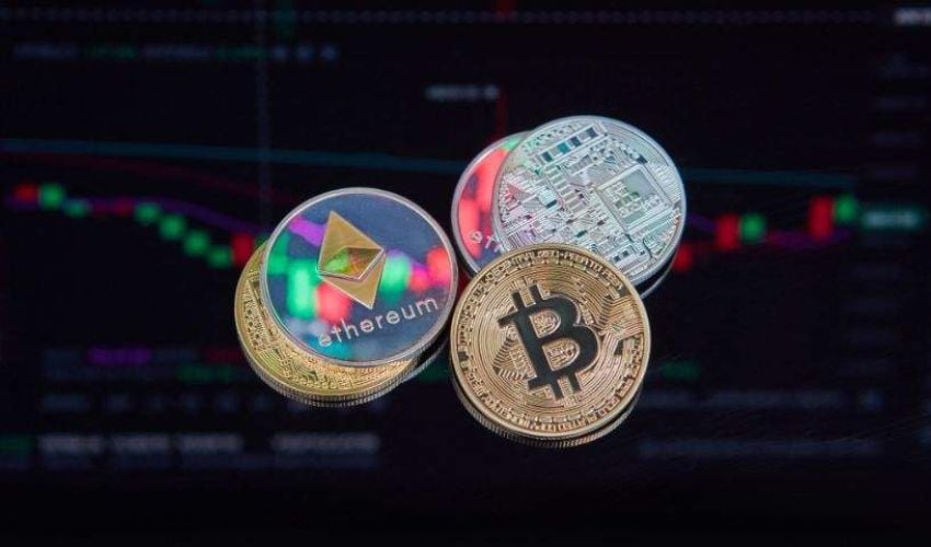 Weekend Risk in Crypto Trading