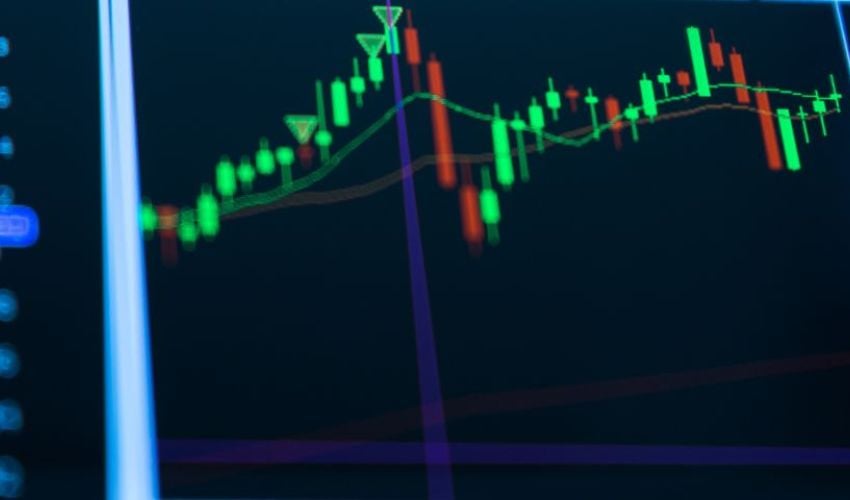 The Final Countdown: Managing Gamma Risk Near Expiration