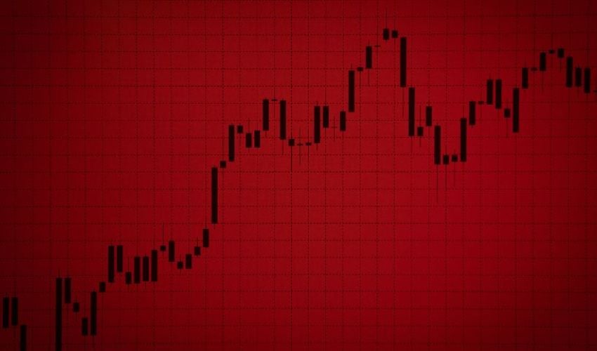 Advanced Hedging Tactics in Volatility Strategies